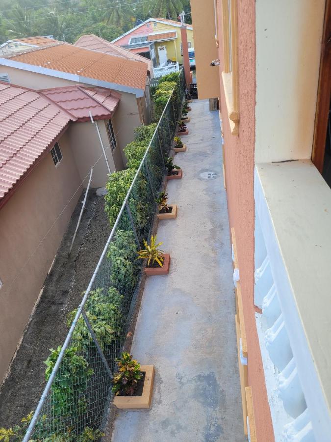 Royal Vybez Vacation Homes Spanish Town Exterior foto
